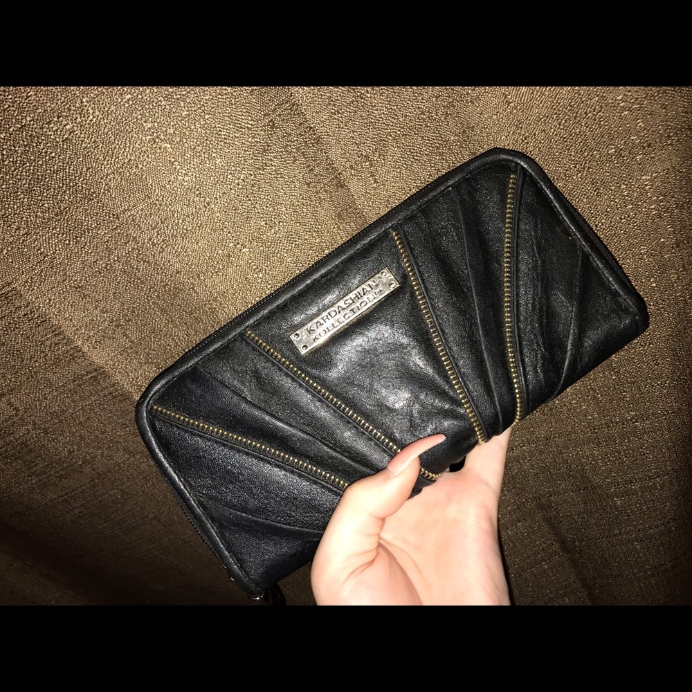 Kardashian Kollection Wallet!